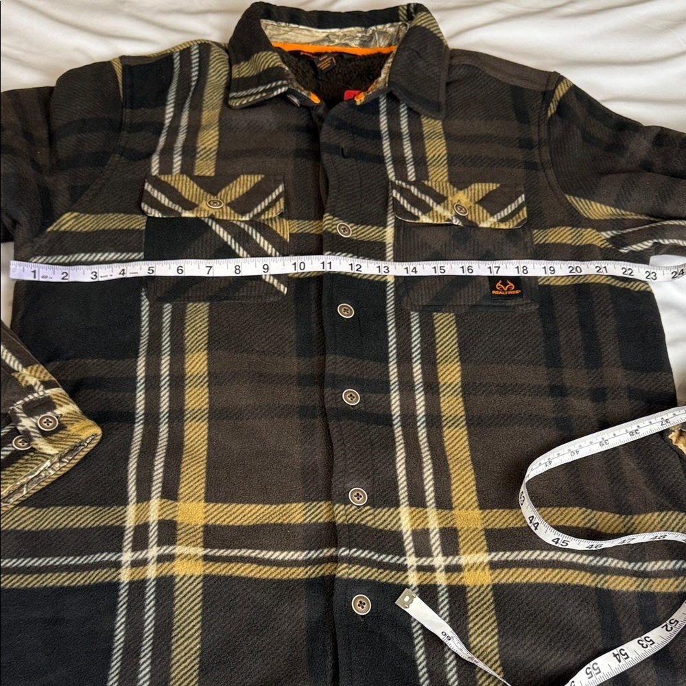 Realtree Men’s Sherpa Lined Flannel Shacket Jacket Brown Beige Plaid NWT M - Picture 11 of 15